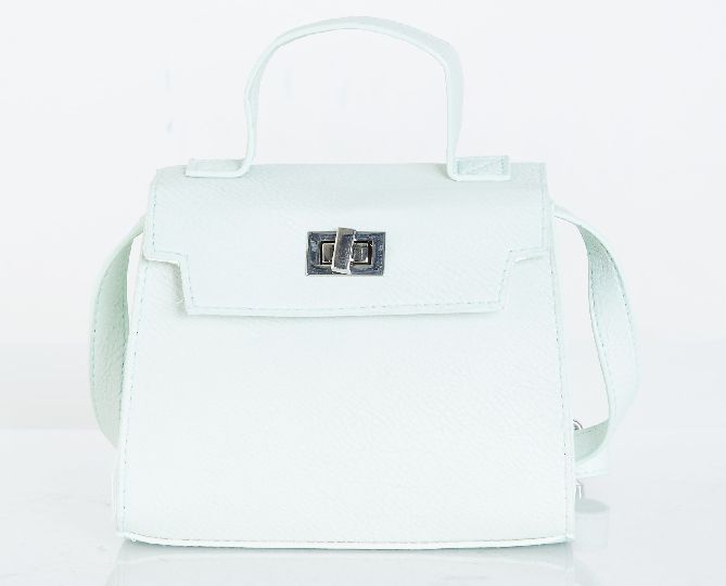 sac a main avec anneau